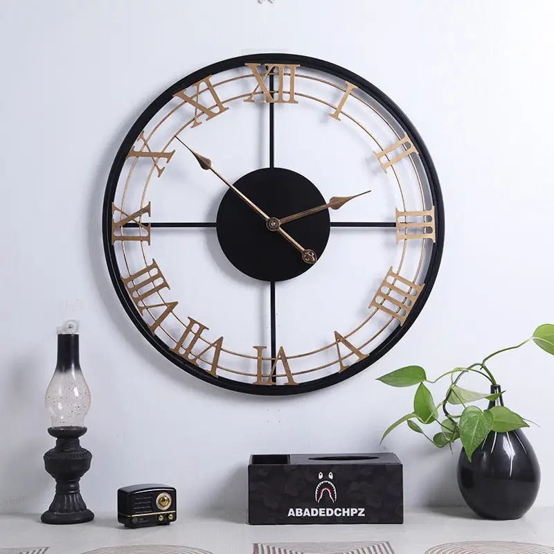 Suuri roomalaisnumeroinen design-seinäkello – kuva 2