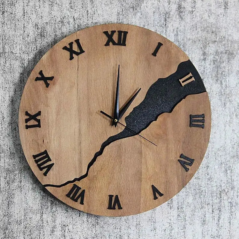 Puinen design-seinäkello – kuva 10