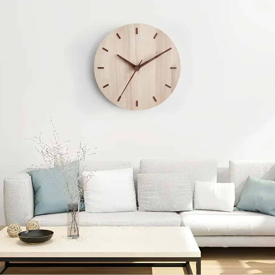 Minimalistinen puinen seinäkello – kuva 3