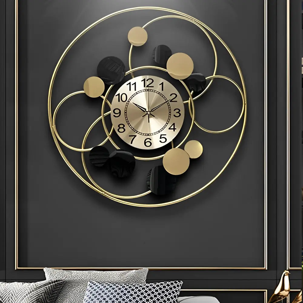 Kultainen ympyrä-design-seinäkello – kuva 8