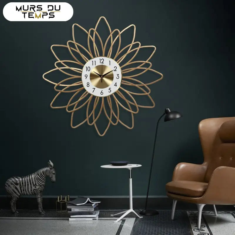 Kultainen kukka-design-seinäkello – kuva 3