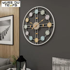 Retrohenkinen 3D-design-seinäkello – kuva 5